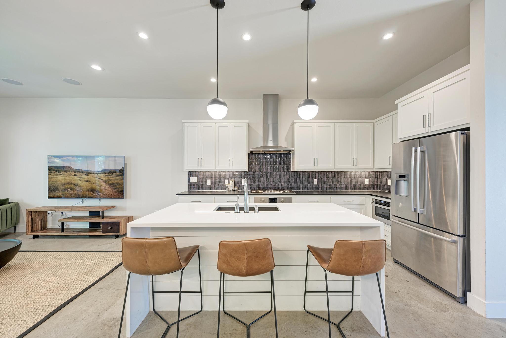 918 Cardinal Ln # A, Austin, TX 78704