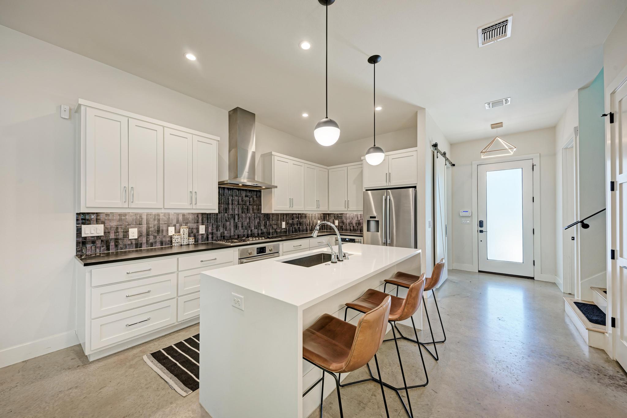 918 Cardinal Ln # A, Austin, TX 78704