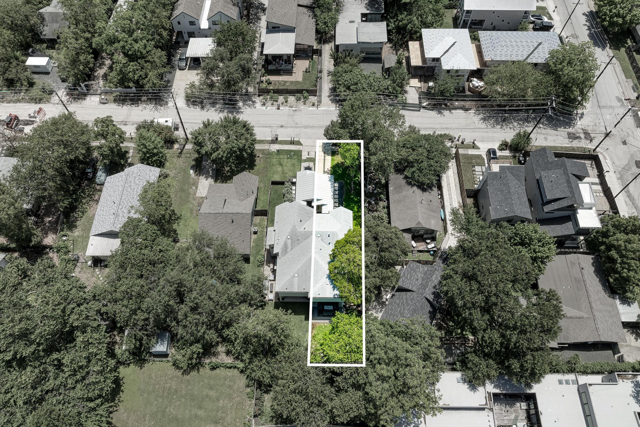 918 Cardinal Ln # A, Austin, TX 78704