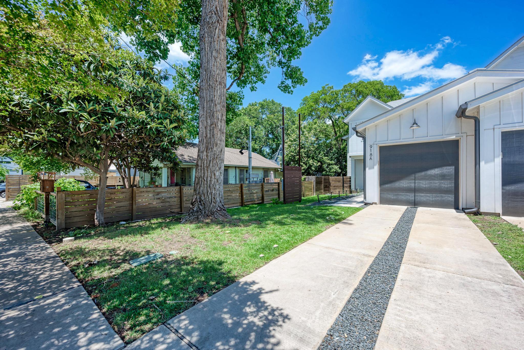 918 Cardinal Ln # A, Austin, TX 78704
