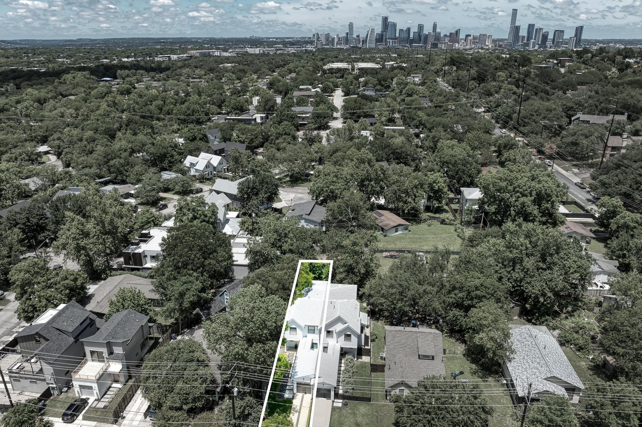 918 Cardinal Ln # A, Austin, TX 78704