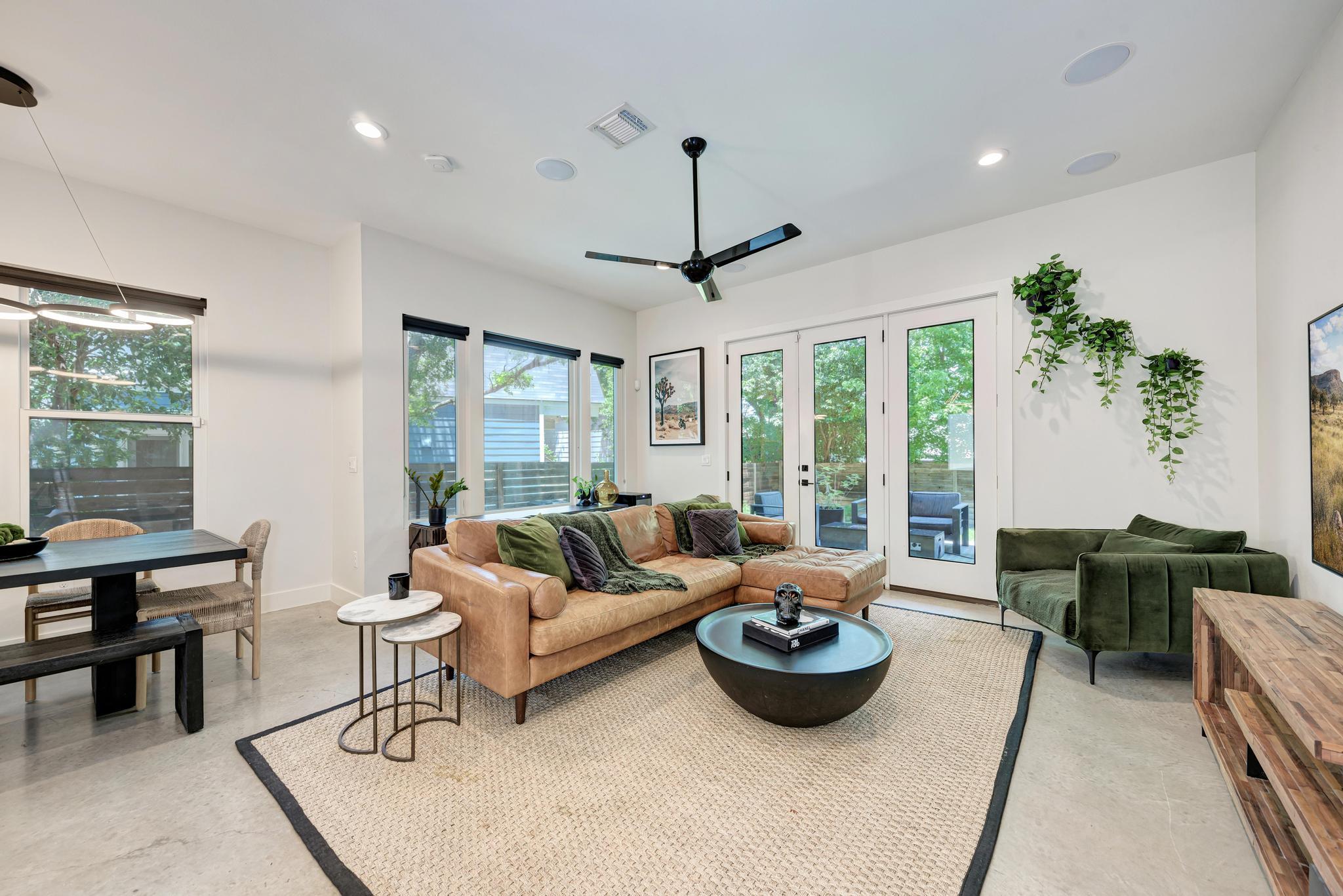 918 Cardinal Ln # A, Austin, TX 78704