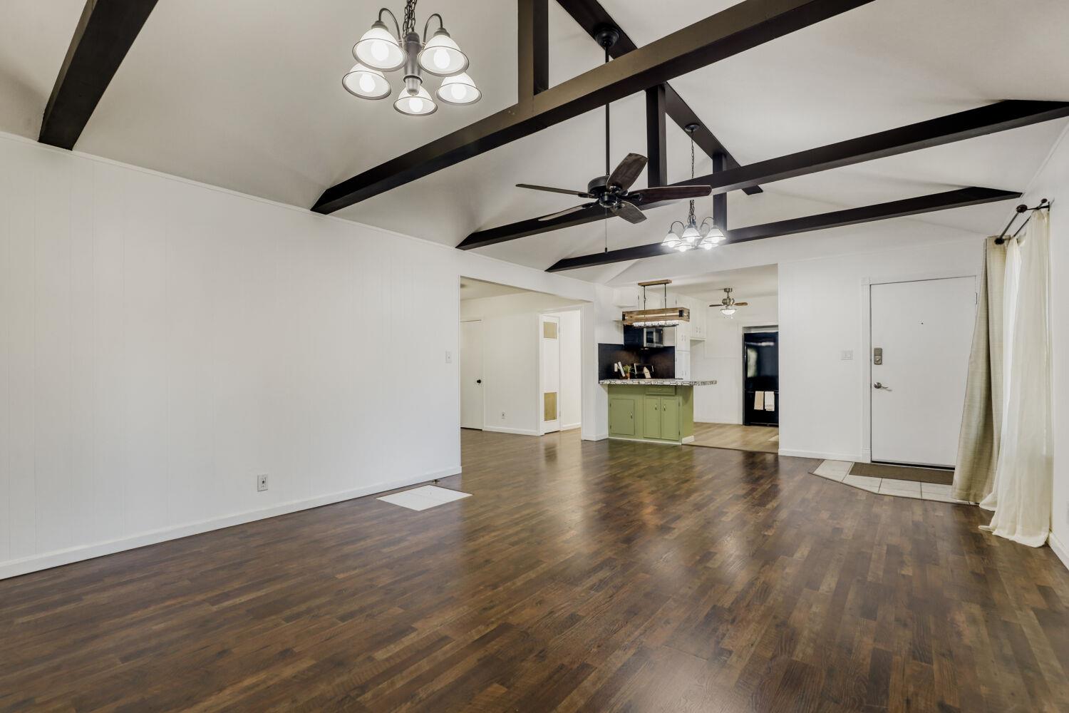 18221 Ledge St, Jonestown, TX 78645