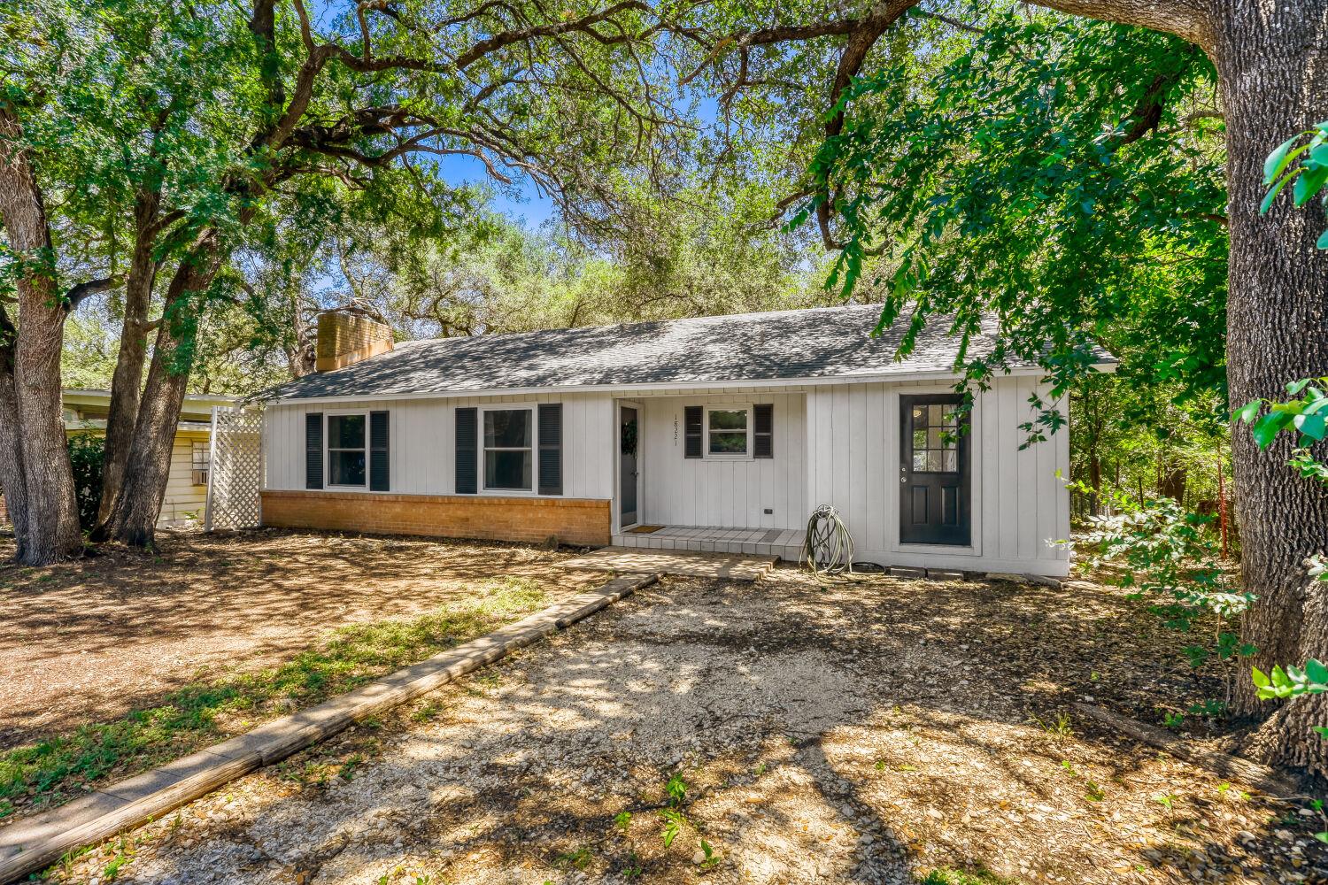 18221 Ledge St, Jonestown, TX 78645