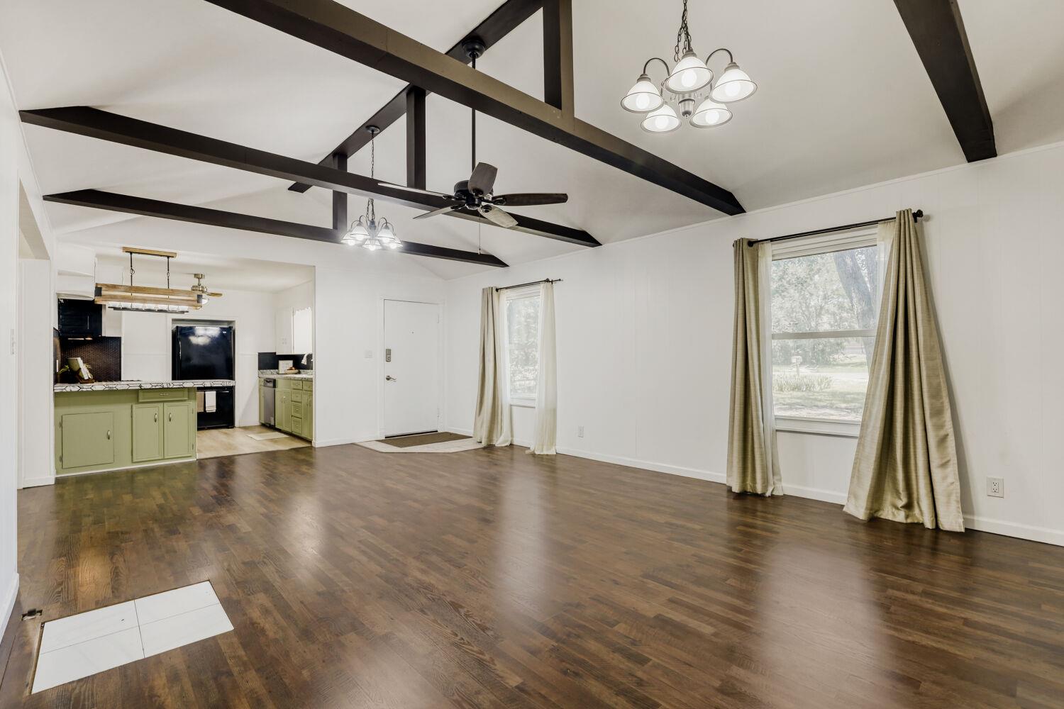 18221 Ledge St, Jonestown, TX 78645