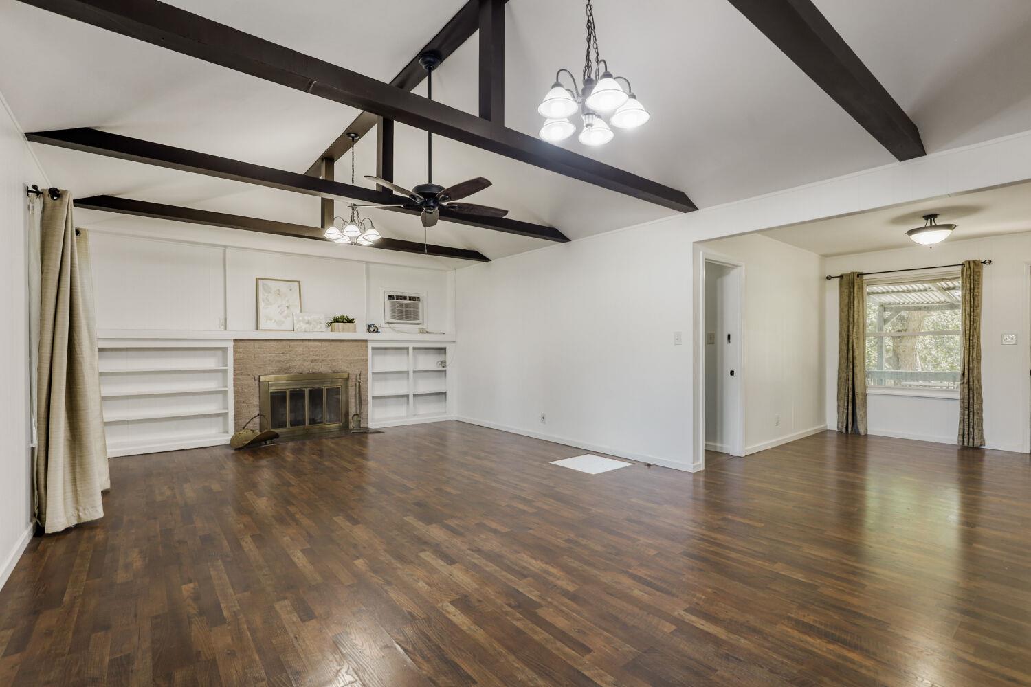 18221 Ledge St, Jonestown, TX 78645