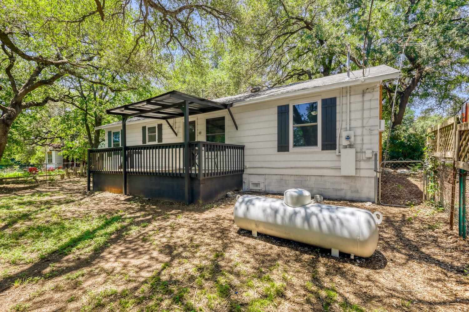 18221 Ledge St, Jonestown, TX 78645
