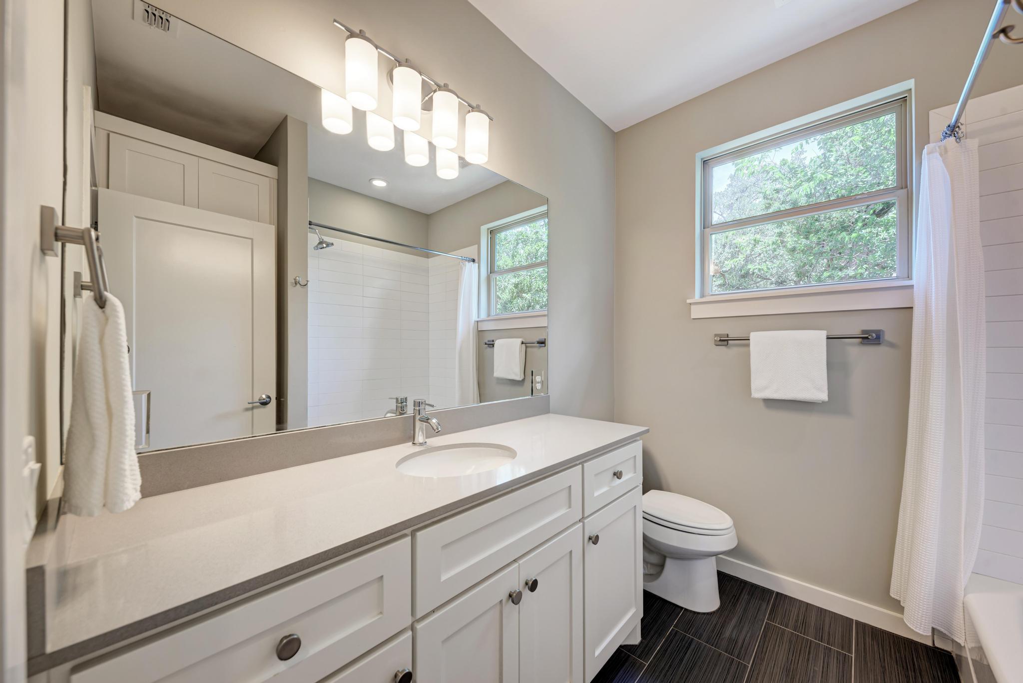 8307 Williamson Creek Dr, Austin, TX 78736