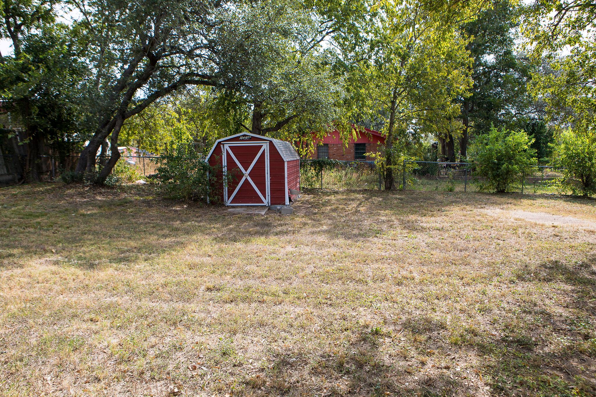 1005 Campbell St, Lampasas, TX 76550