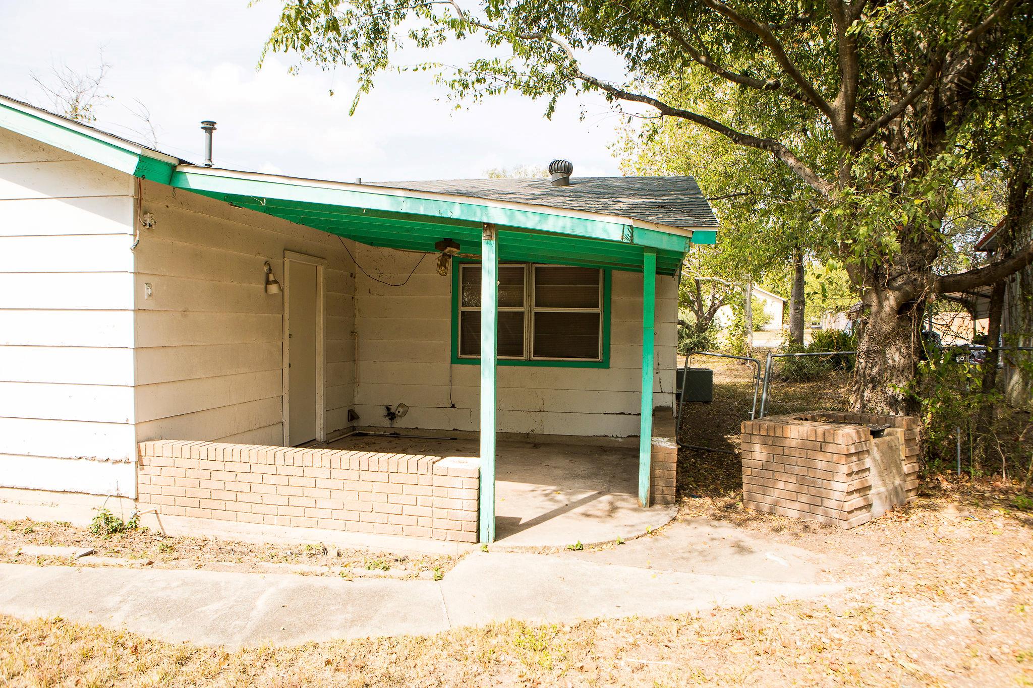 1005 Campbell St, Lampasas, TX 76550
