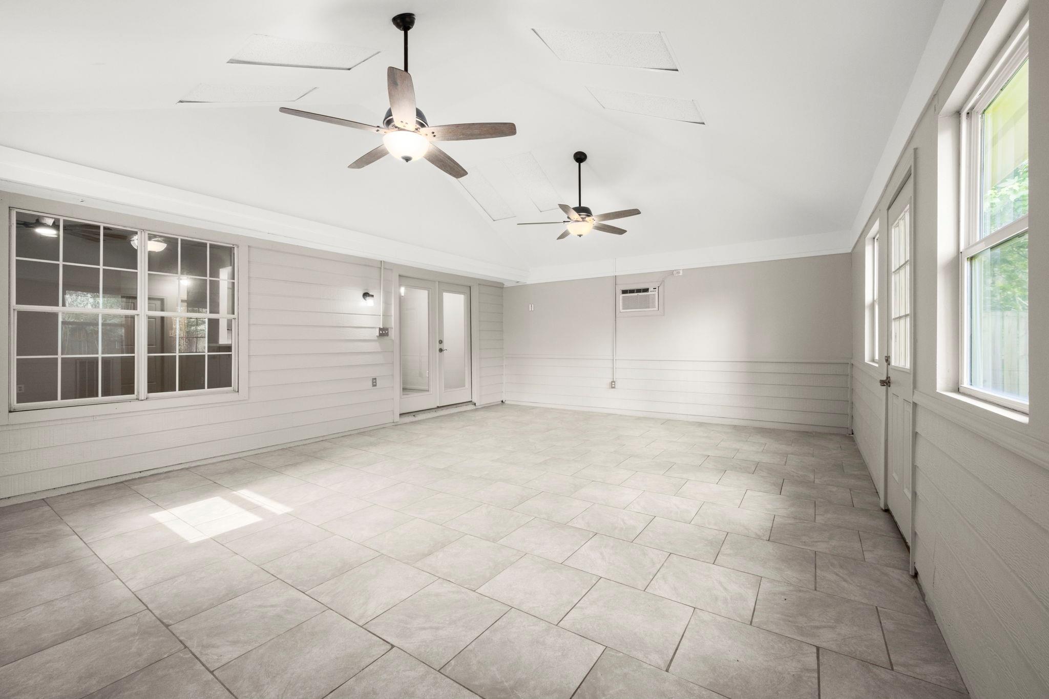 6707 Woodland Oaks, Magnolia, TX 77354