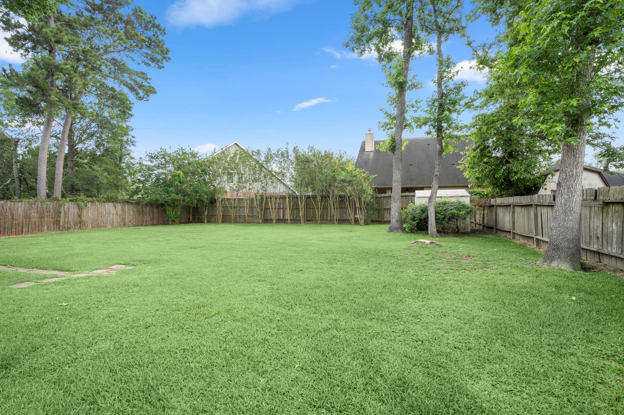 6707 Woodland Oaks, Magnolia, TX 77354