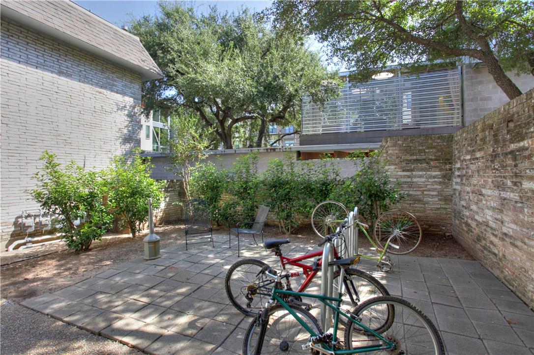 816 W North Loop Blvd # 107, Austin, TX 78756