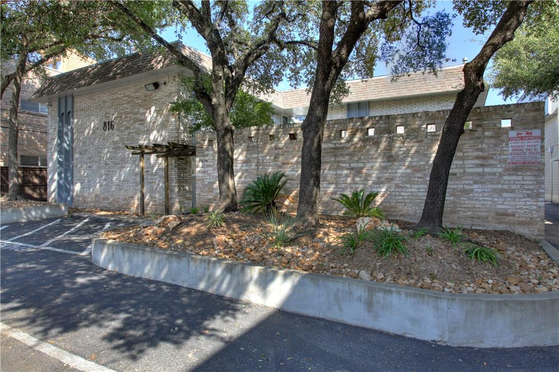 816 W North Loop Blvd # 107, Austin, TX 78756