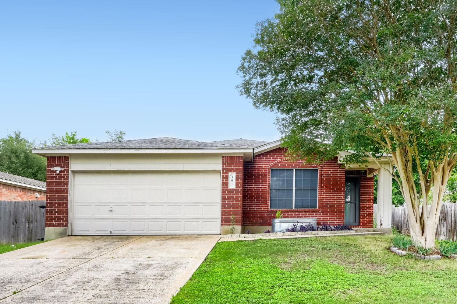 391 Jim Miller Dr, Kyle, TX 78640