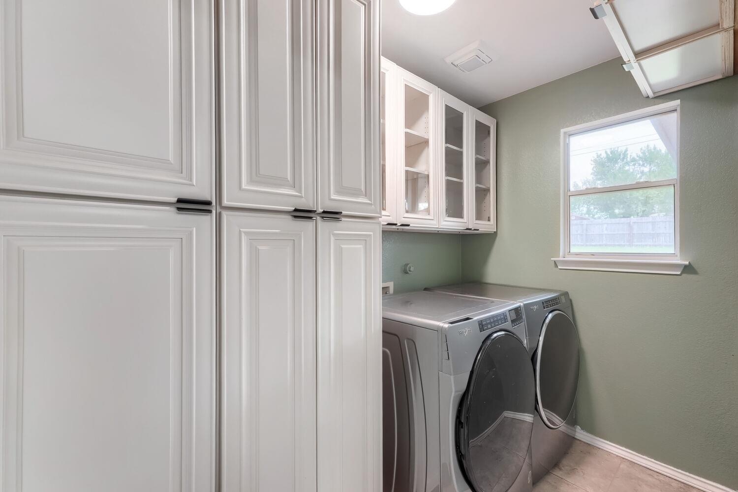 391 Jim Miller Dr, Kyle, TX 78640