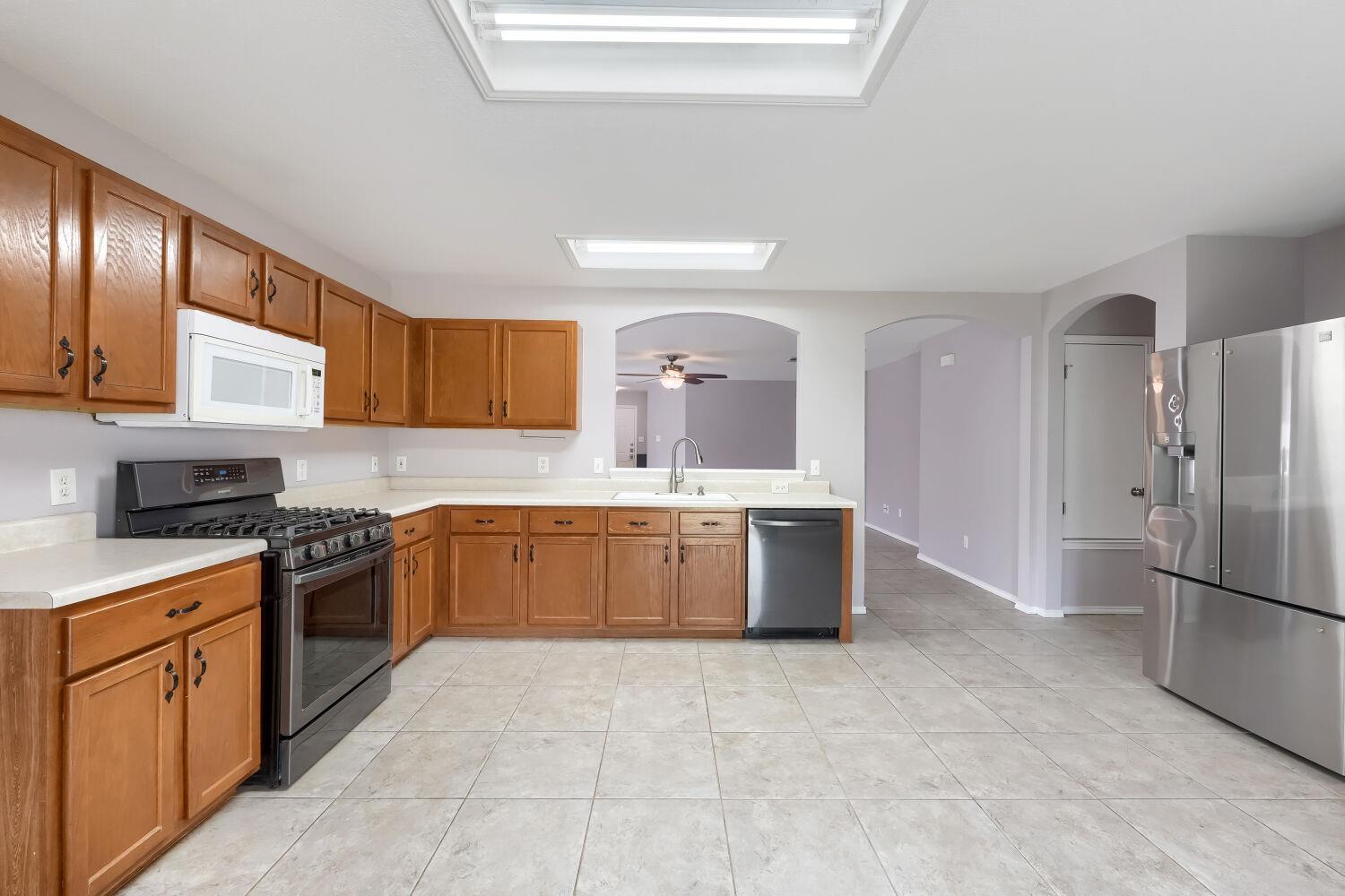 391 Jim Miller Dr, Kyle, TX 78640