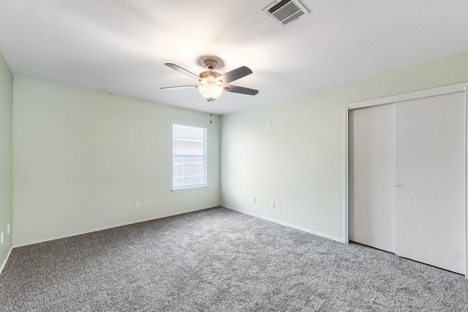 391 Jim Miller Dr, Kyle, TX 78640