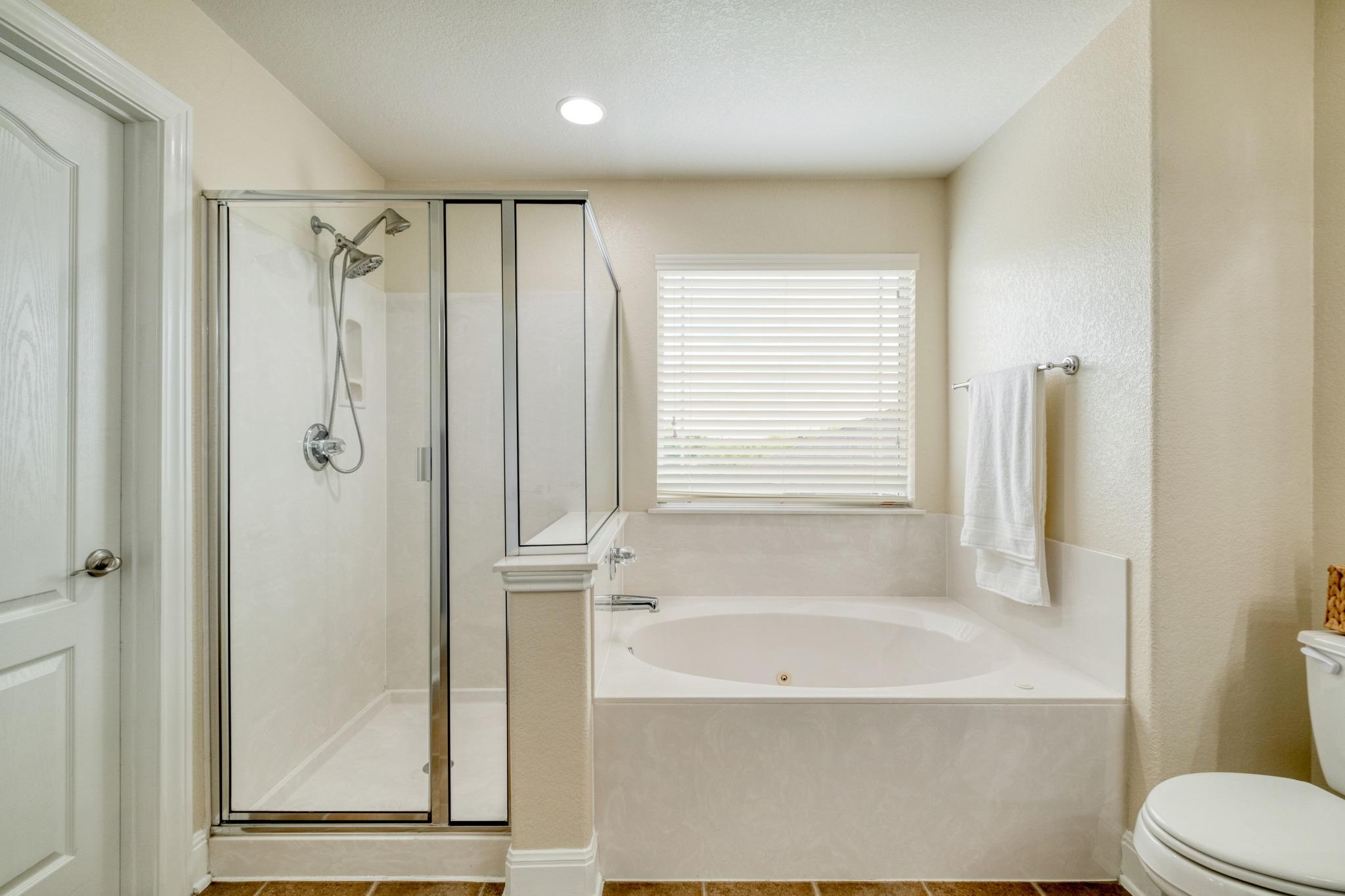 141 Clematis Ct, Kyle, TX 78640