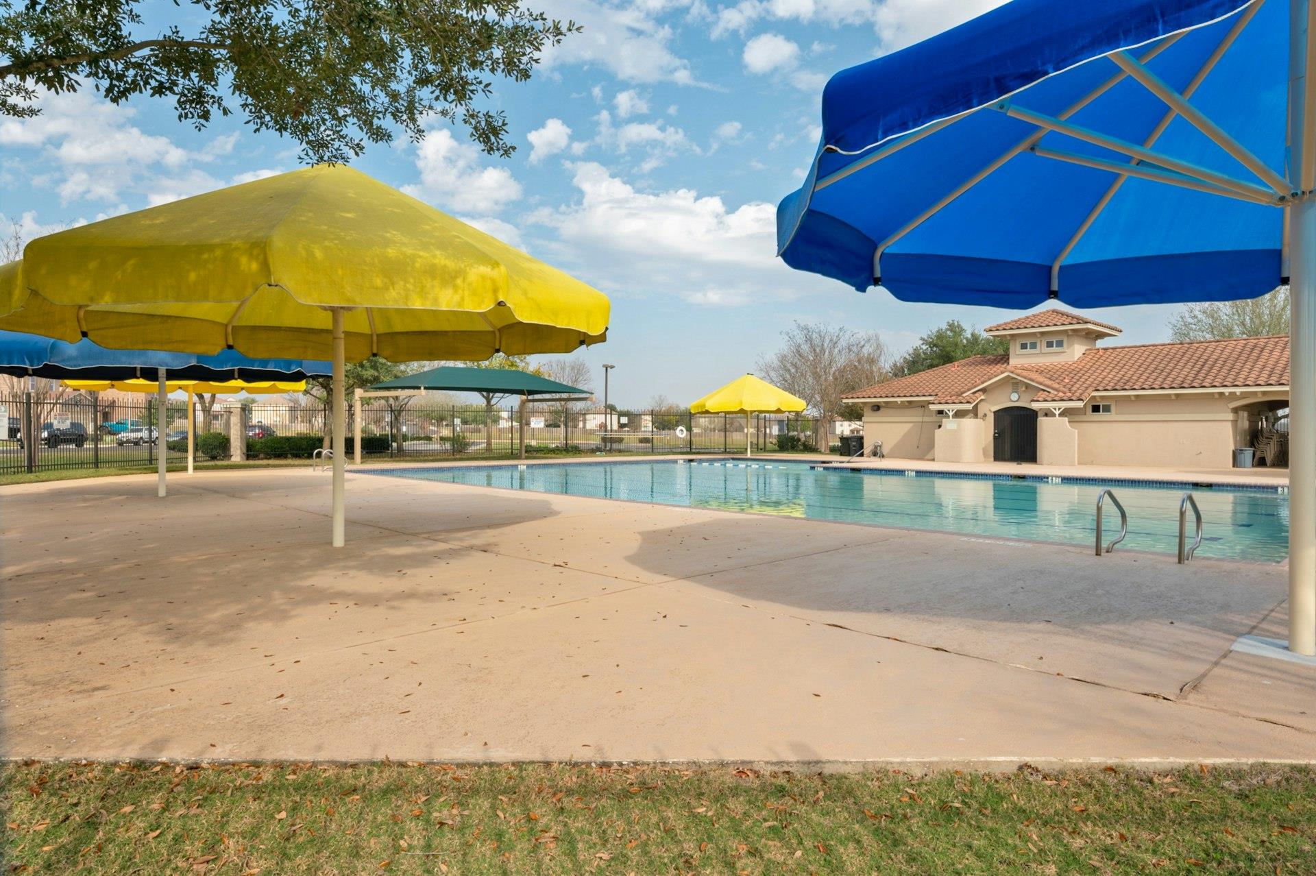 141 Clematis Ct, Kyle, TX 78640