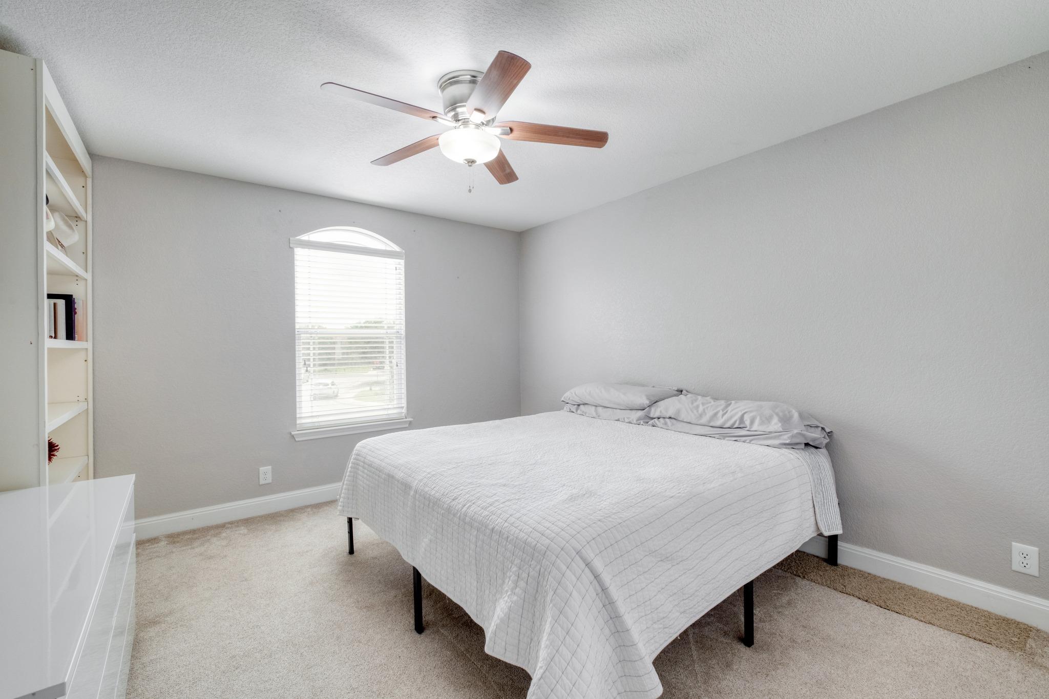 141 Clematis Ct, Kyle, TX 78640