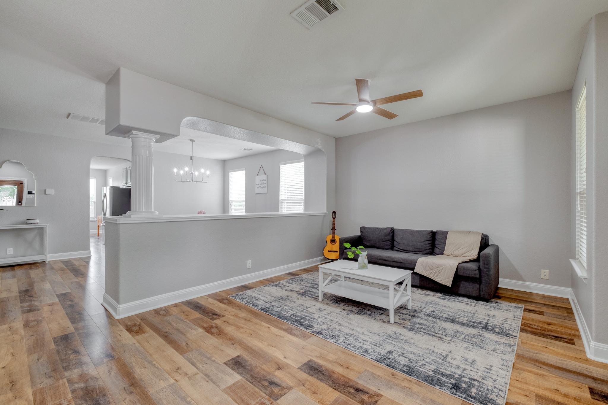 141 Clematis Ct, Kyle, TX 78640