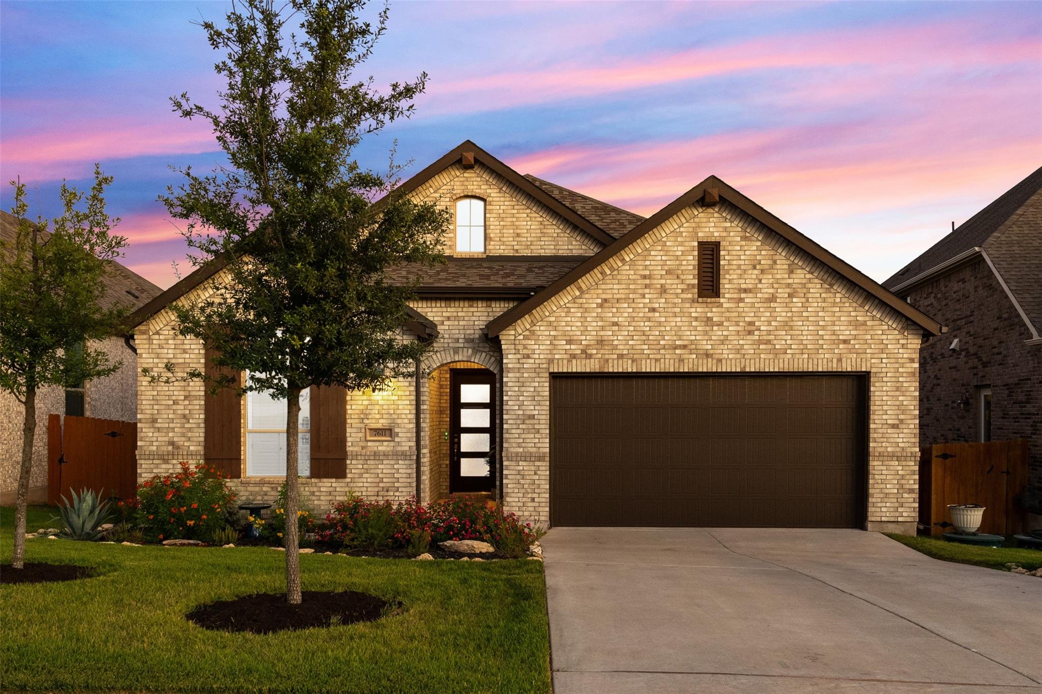 7611 Desert Needle Dr, Lago Vista, TX 78645