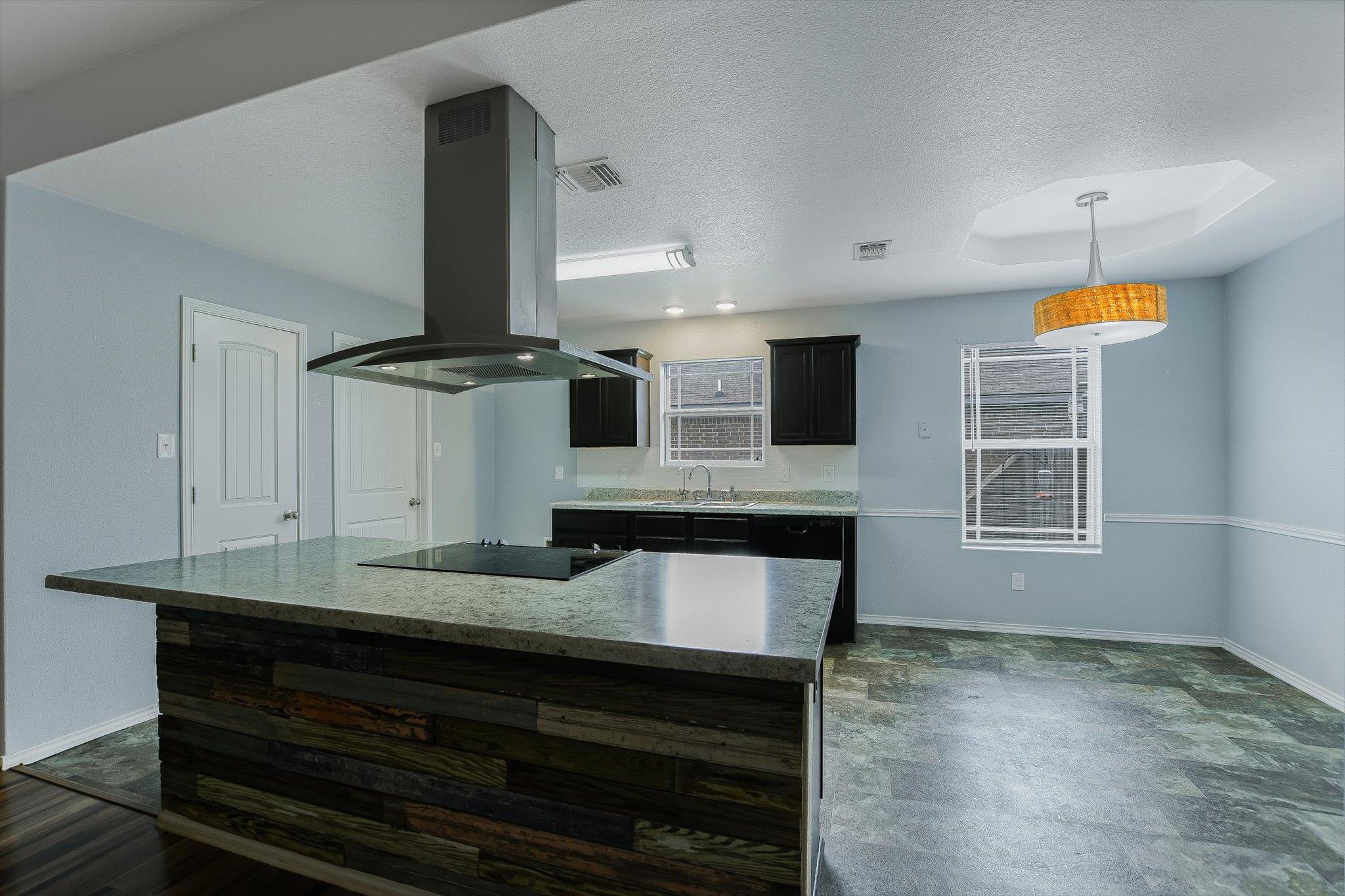2415 Washington Dr, Belton, TX 76513
