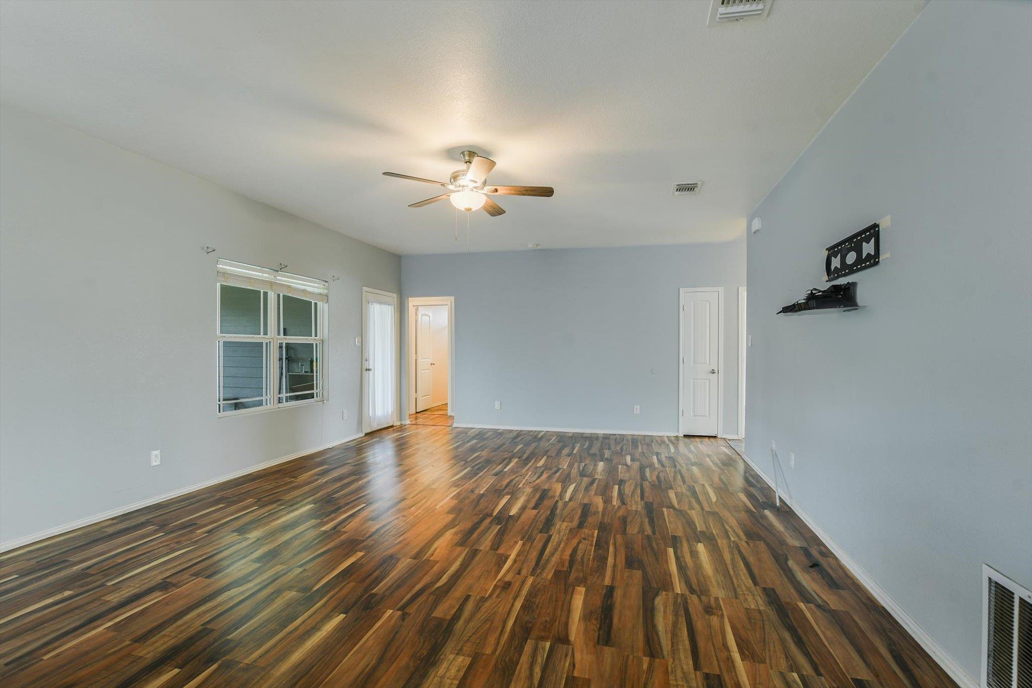 2415 Washington Dr, Belton, TX 76513