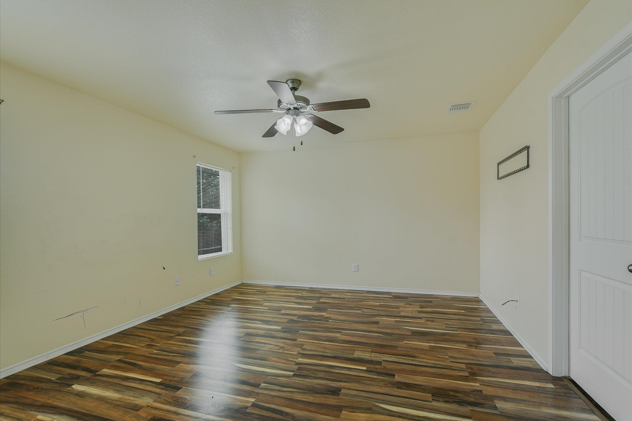2415 Washington Dr, Belton, TX 76513
