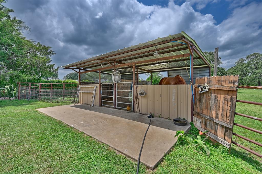 4057 W HIGHWAY 21, Paige, TX 78659