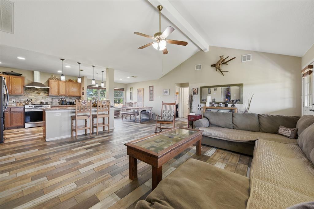 4057 W HIGHWAY 21, Paige, TX 78659