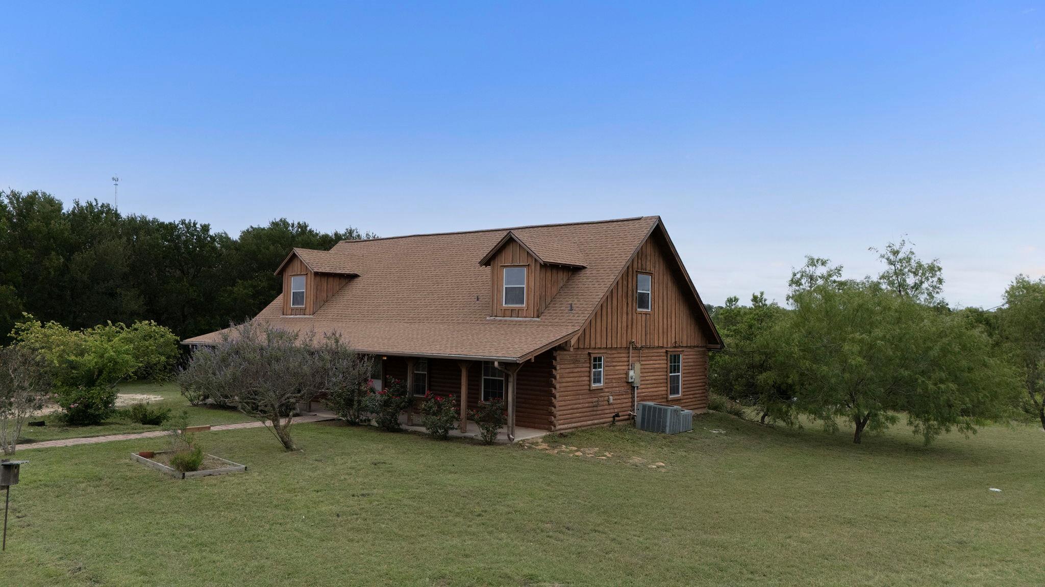 51 County Road 436, Thrall, TX 76578