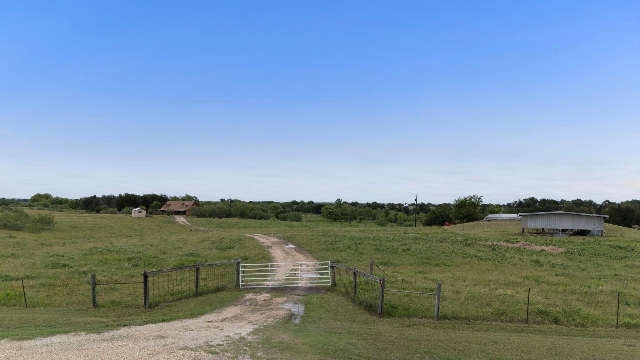 51 County Road 436, Thrall, TX 76578