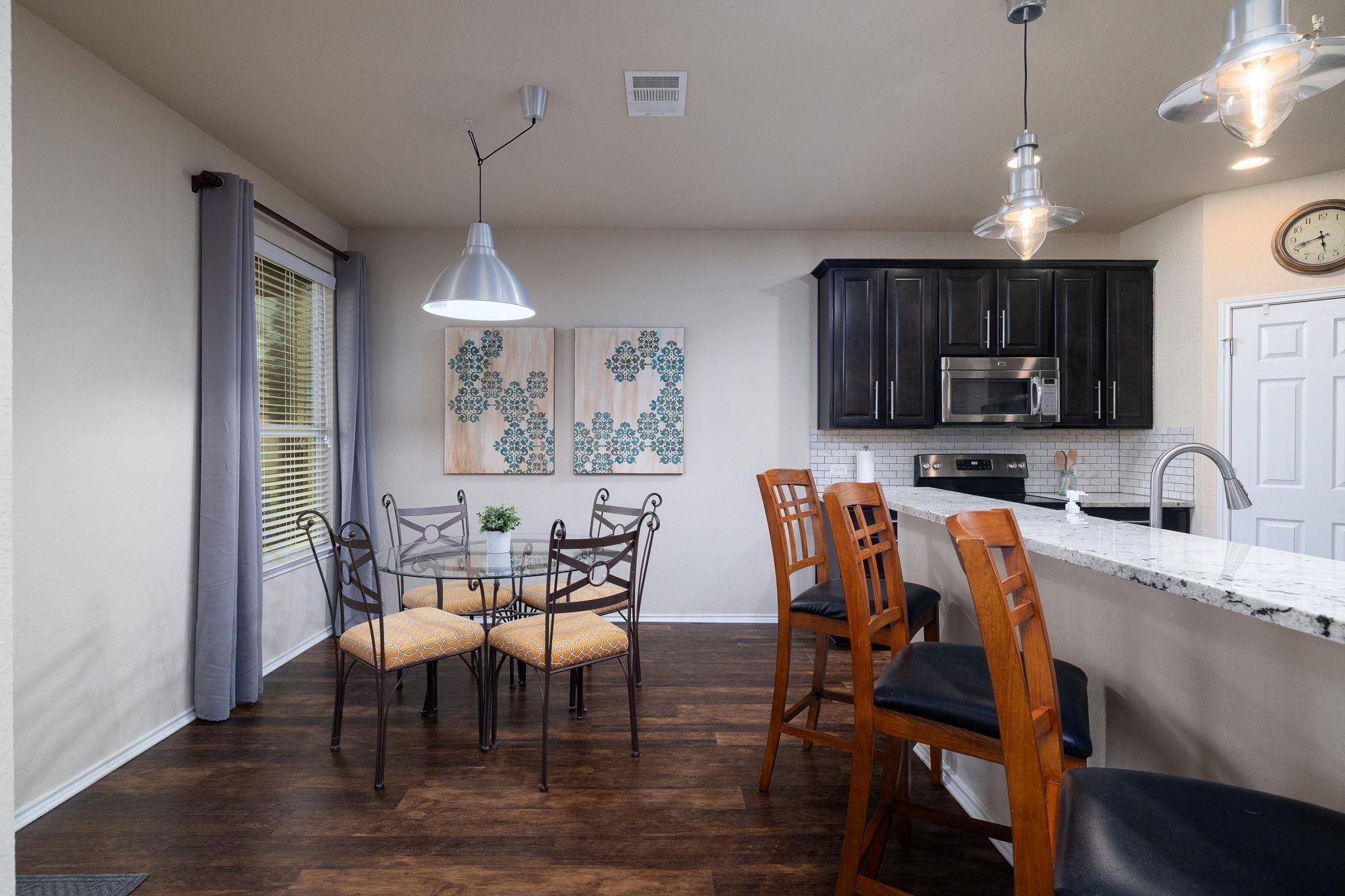 401 Canterbury Hl, Cibolo, TX 78108