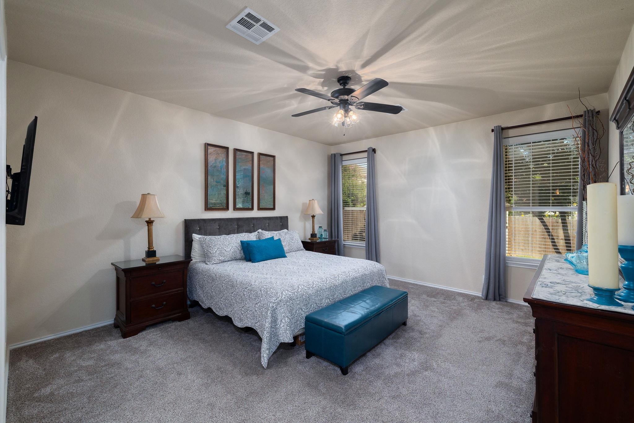 401 Canterbury Hl, Cibolo, TX 78108