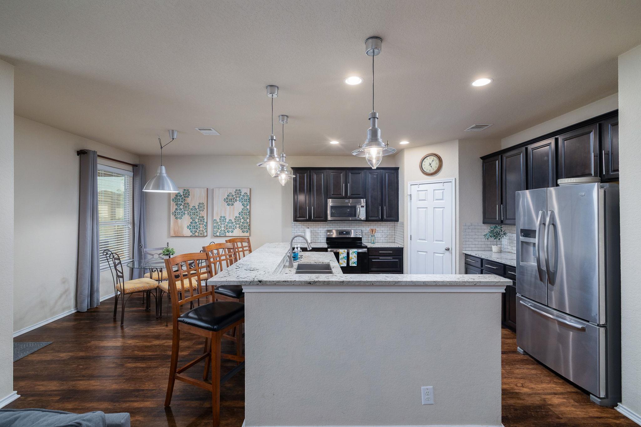 401 Canterbury Hl, Cibolo, TX 78108