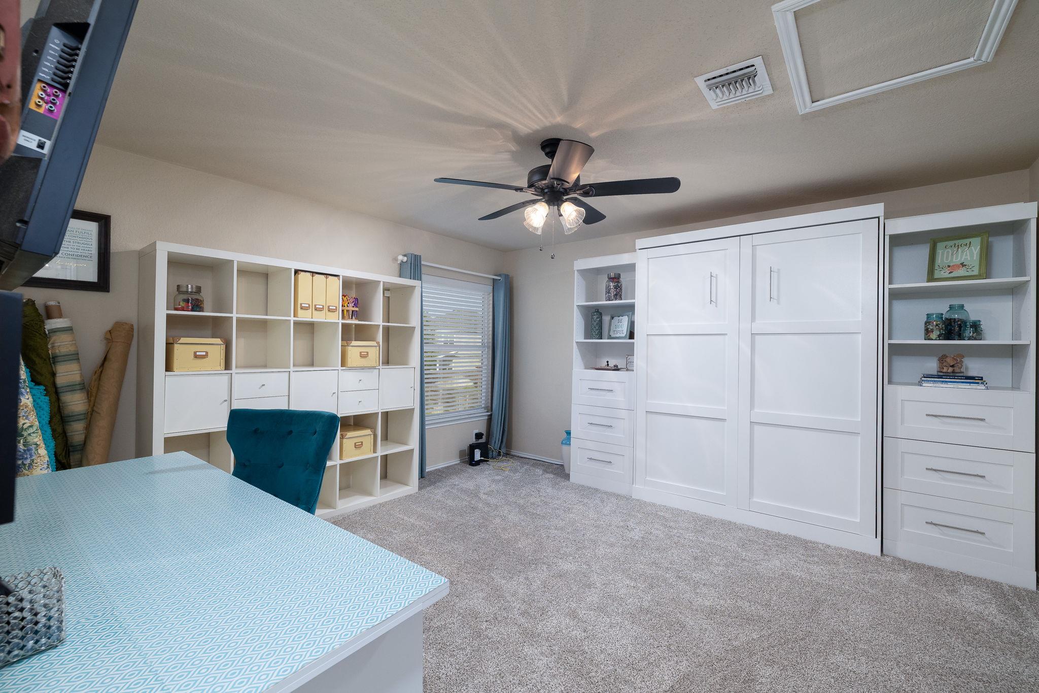 401 Canterbury Hl, Cibolo, TX 78108