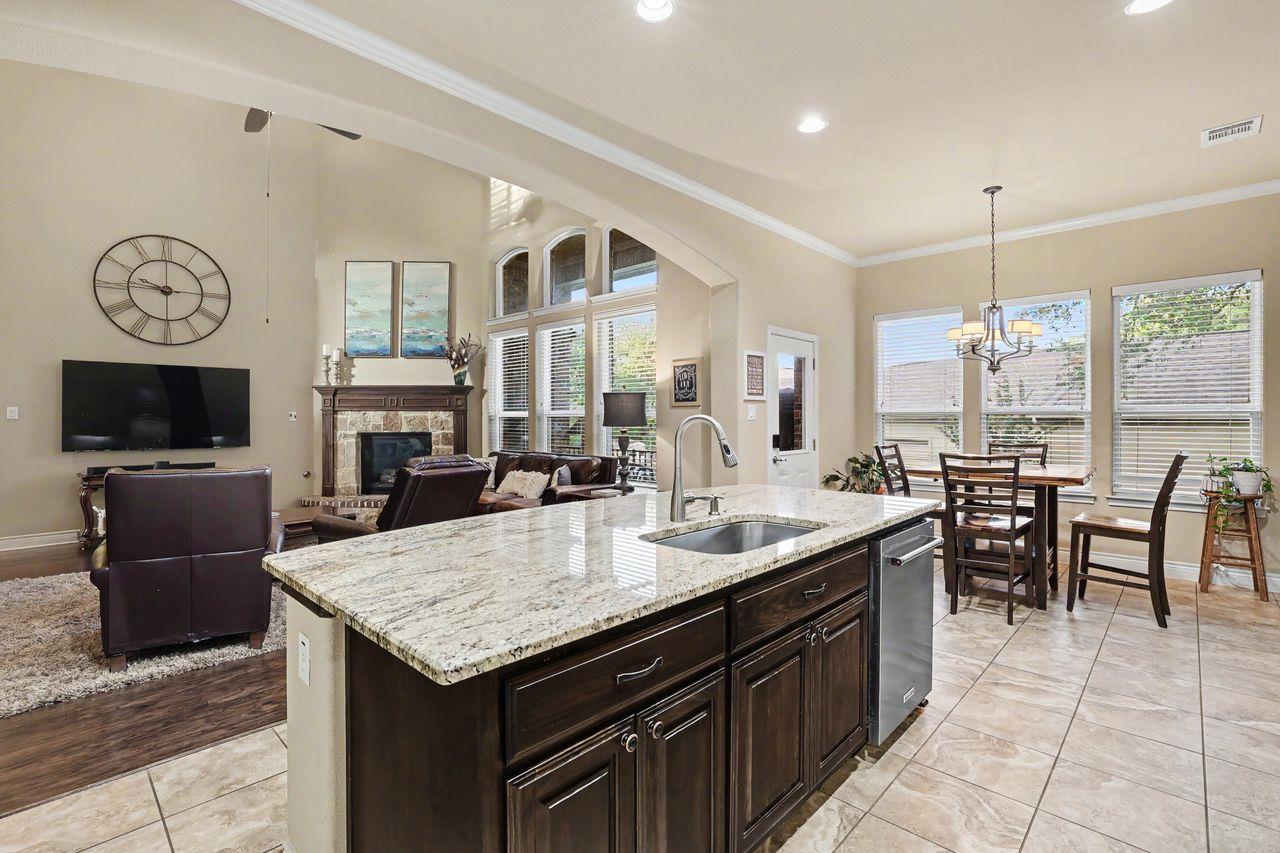 1919 Mulligan Dr, Round Rock, TX 78664