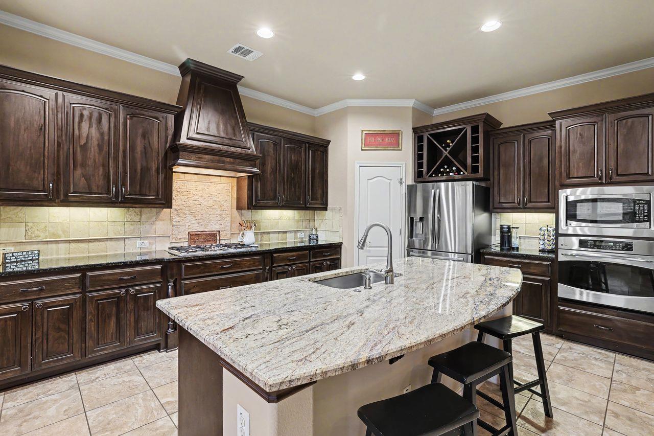 1919 Mulligan Dr, Round Rock, TX 78664