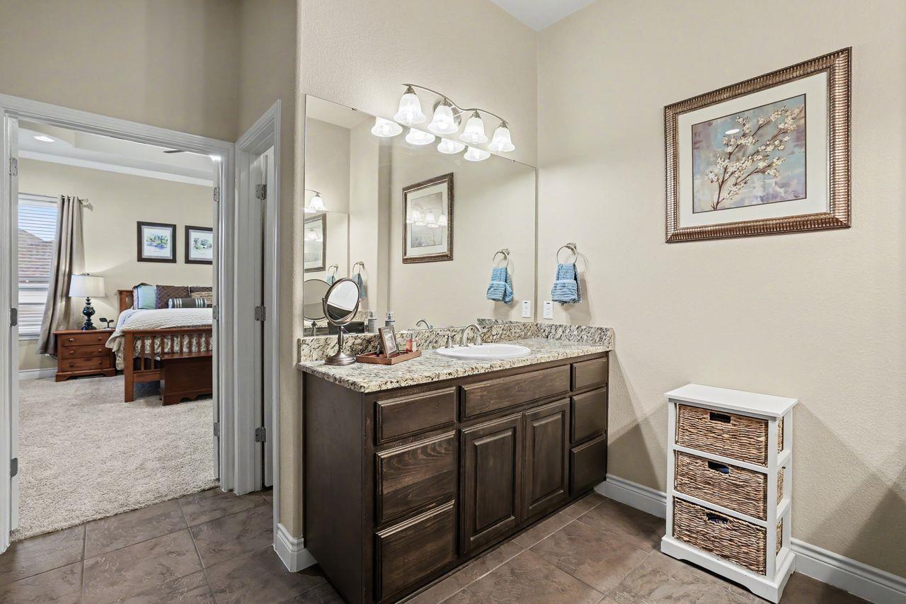 1919 Mulligan Dr, Round Rock, TX 78664