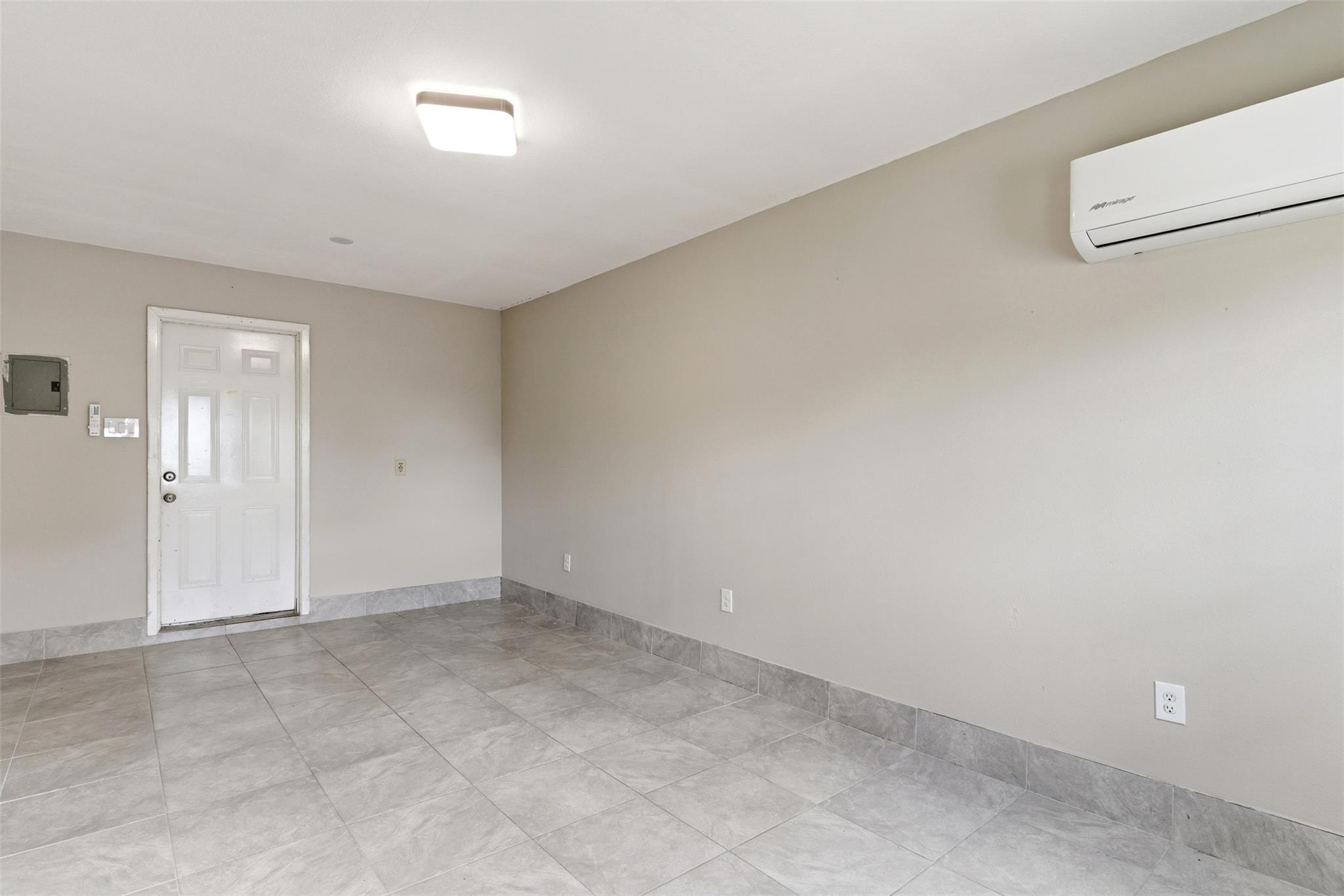 1407 Warrior Ln, Del Valle, TX 78617