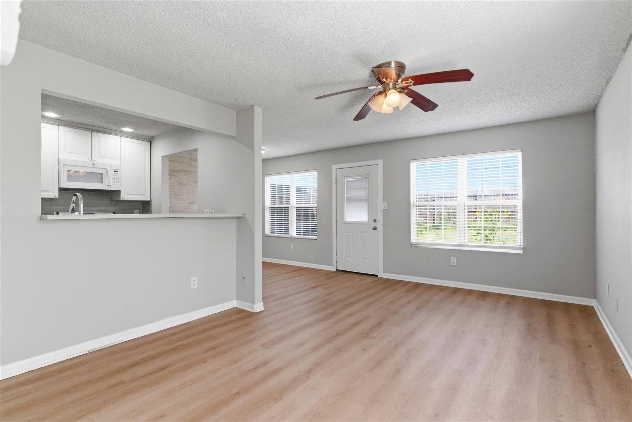1407 Warrior Ln, Del Valle, TX 78617