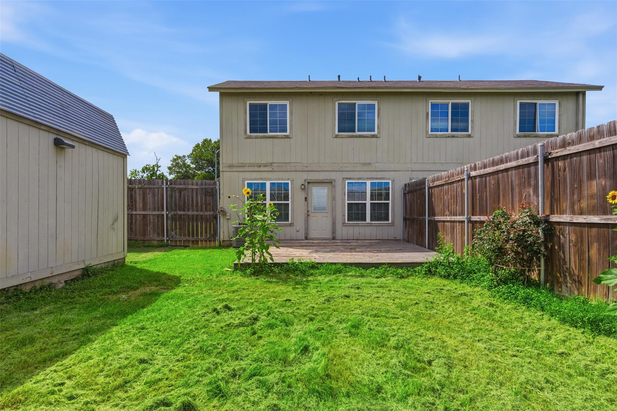 1407 Warrior Ln, Del Valle, TX 78617