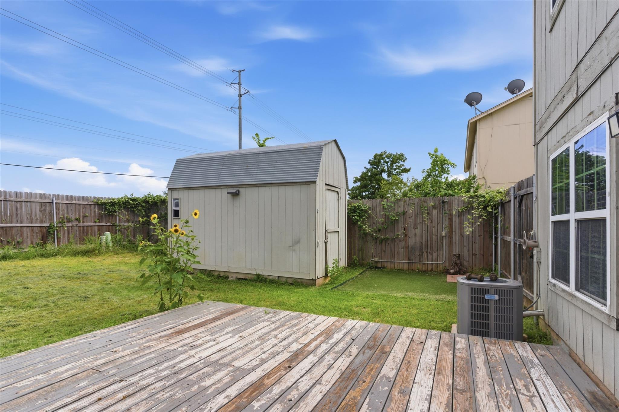 1407 Warrior Ln, Del Valle, TX 78617