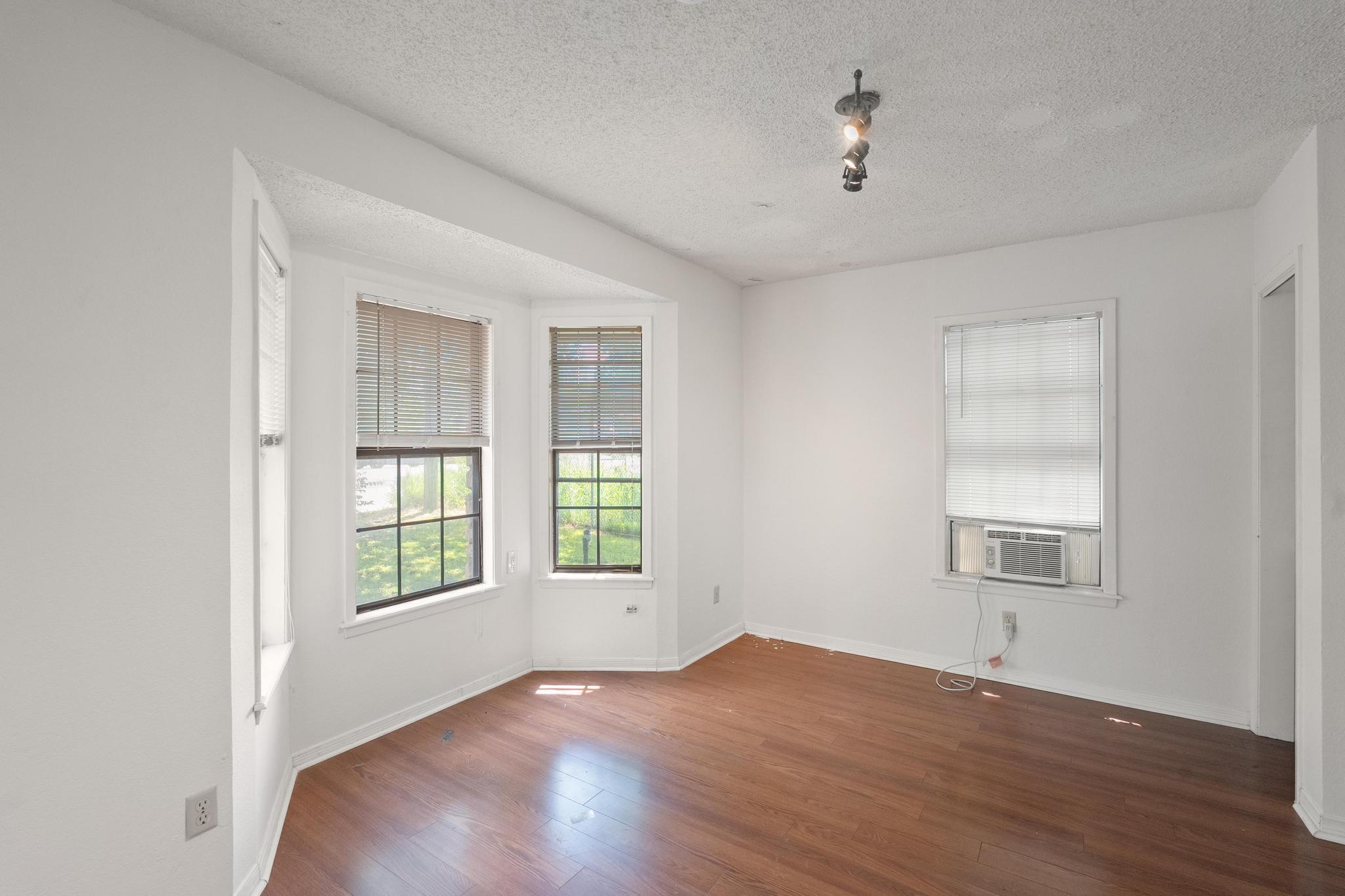 4616 E Cesar Chavez St, Austin, TX 78702