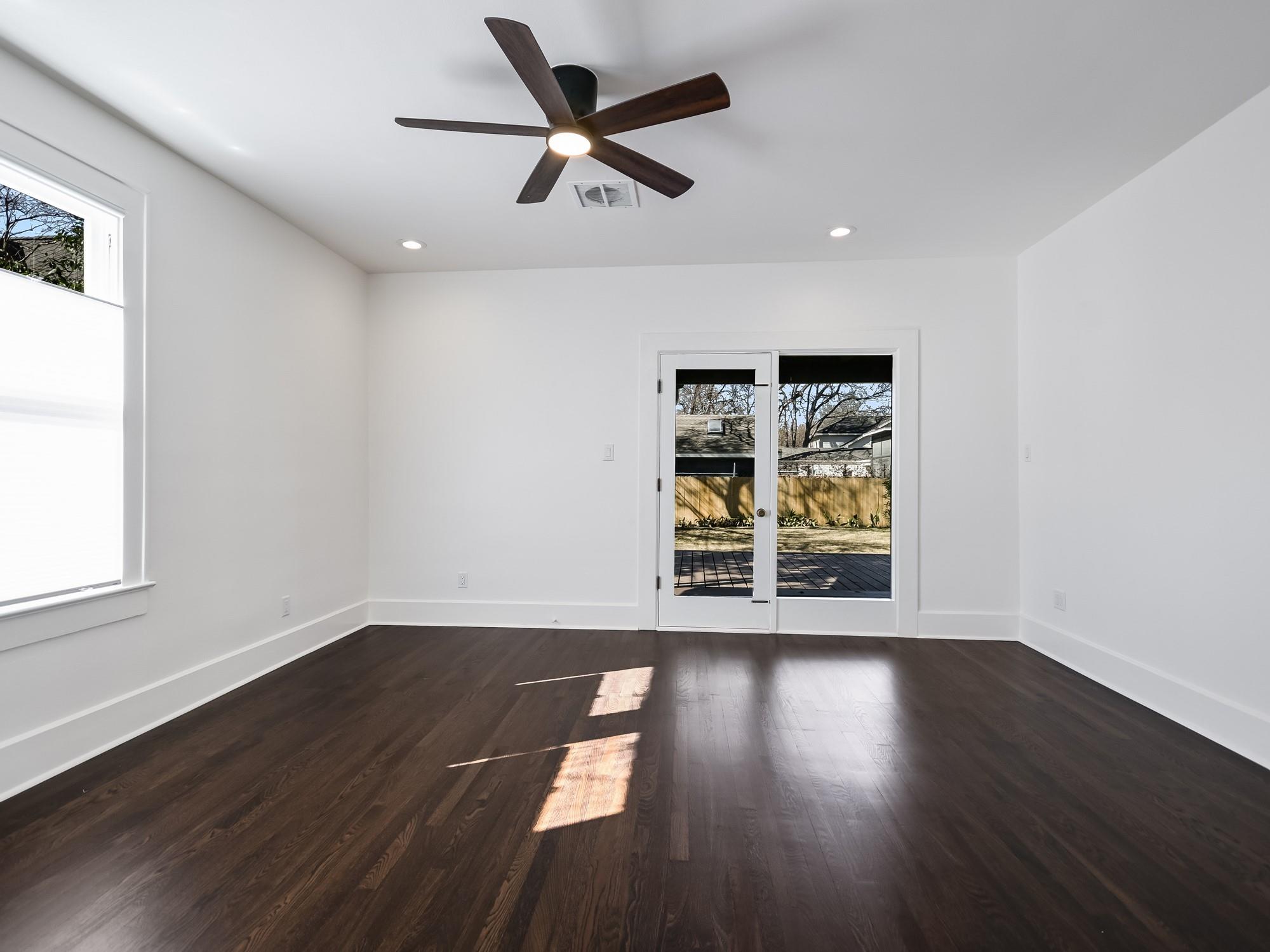 2704 Oakhurst Ave, Austin, TX 78703
