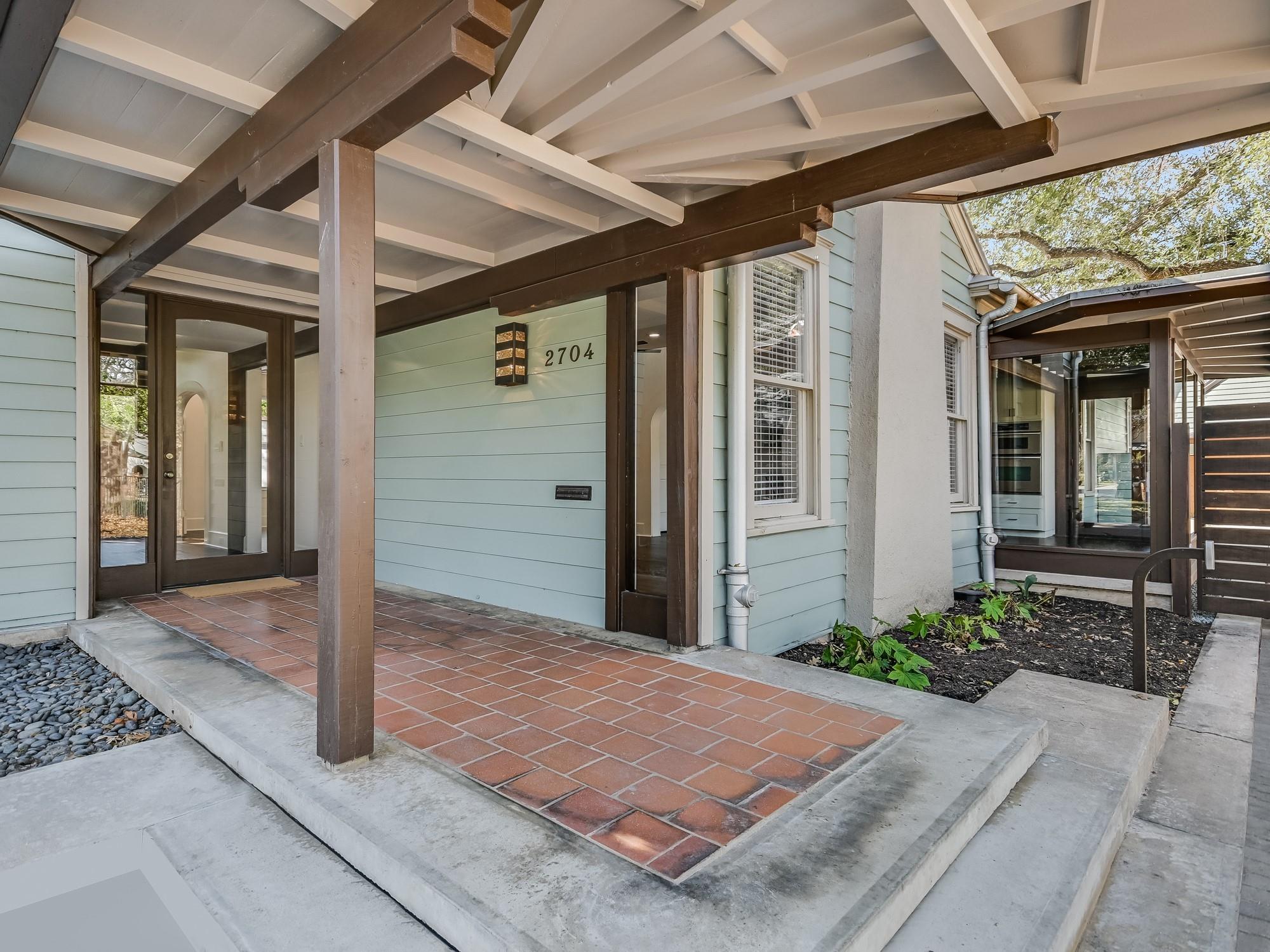 2704 Oakhurst Ave, Austin, TX 78703