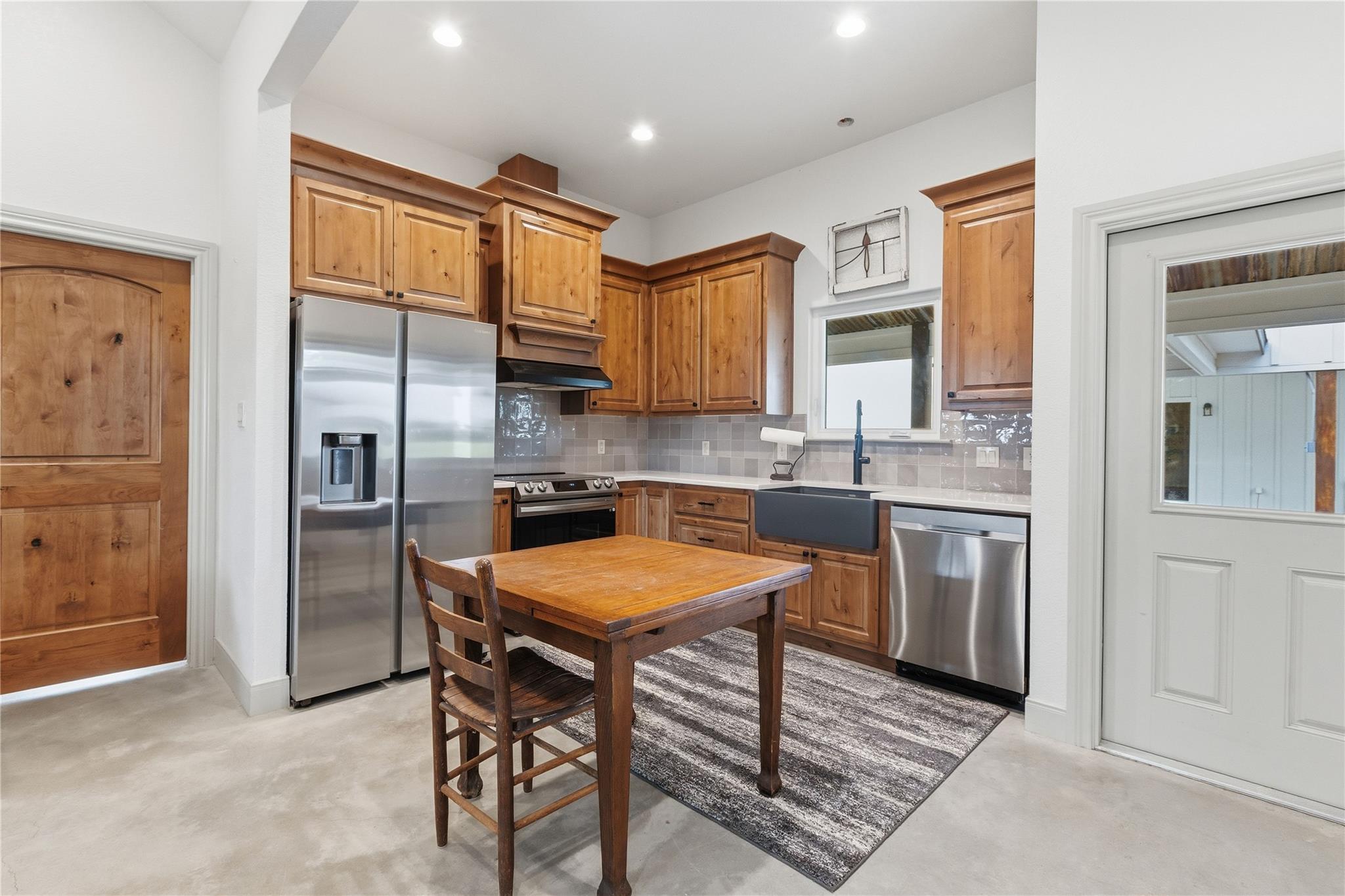 107 Longhorn Dr, Bastrop, TX 78602