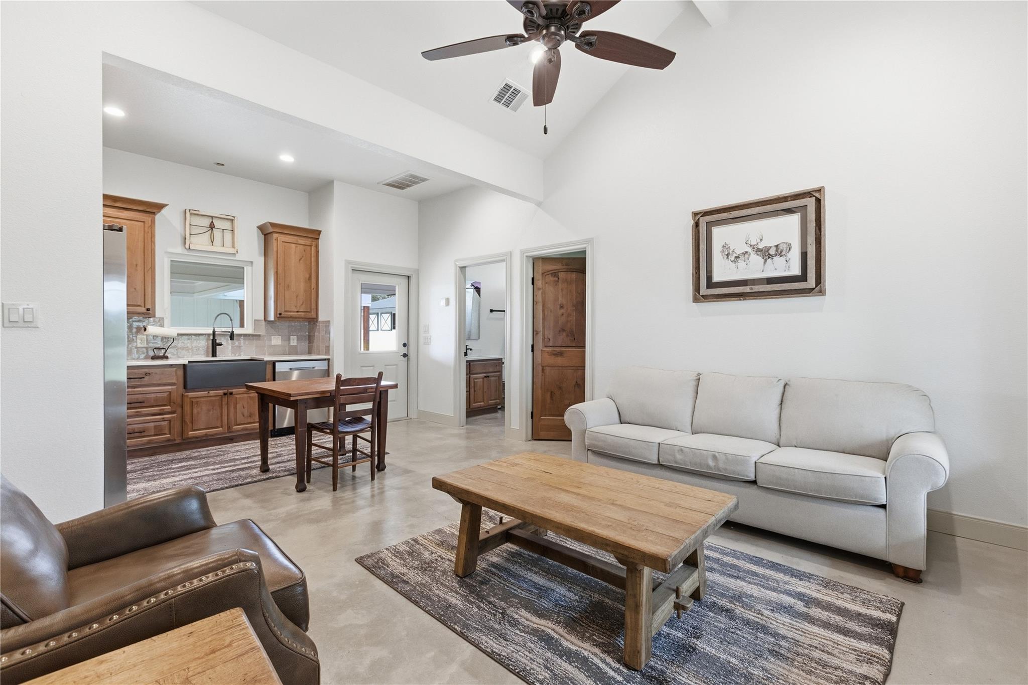 107 Longhorn Dr, Bastrop, TX 78602